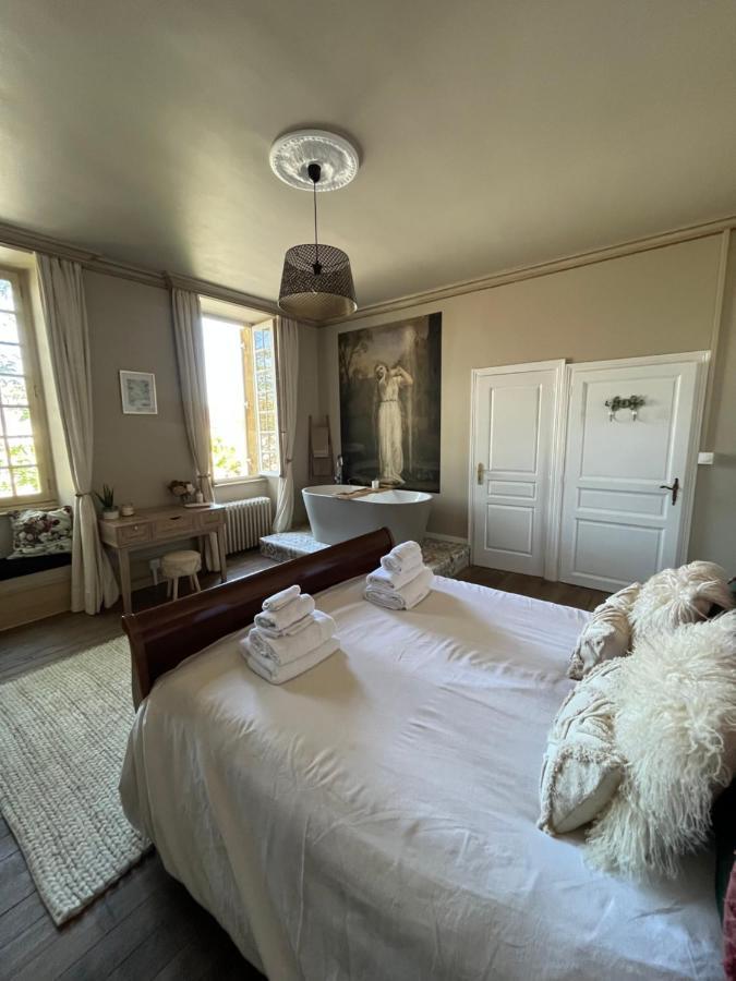 Maison De Mags & Mags Bed & Breakfast Lanouaille Exterior photo